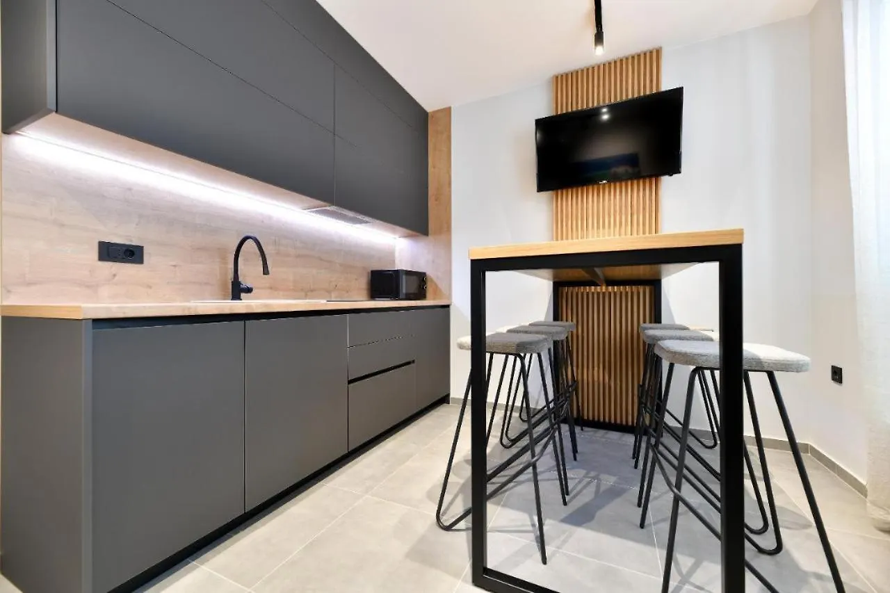 Apartment Maris Accommodation By Belmont Realty Zadar